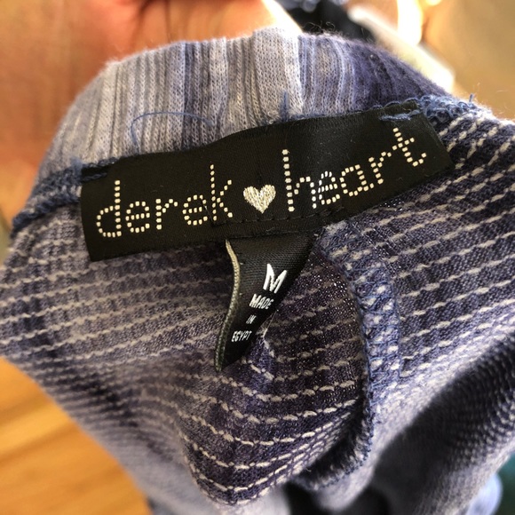 Off the shoulder flowy shirt - Picture 2 of 2